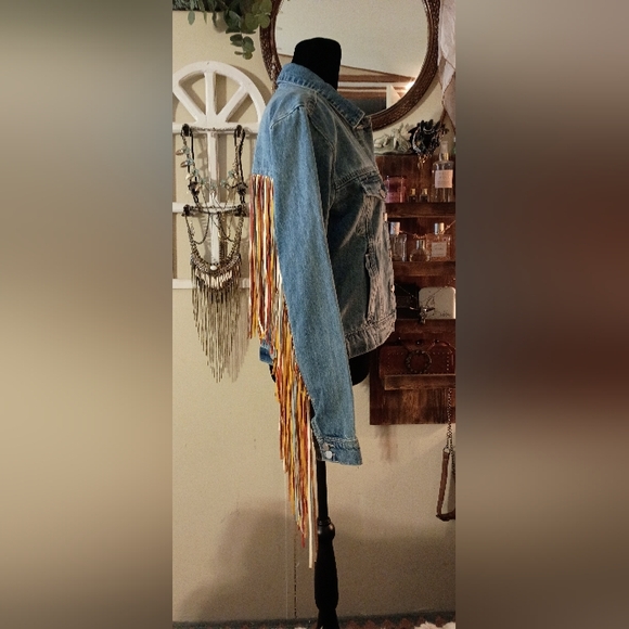 Scully Fringe Jean Jacket - Picture 9 of 10